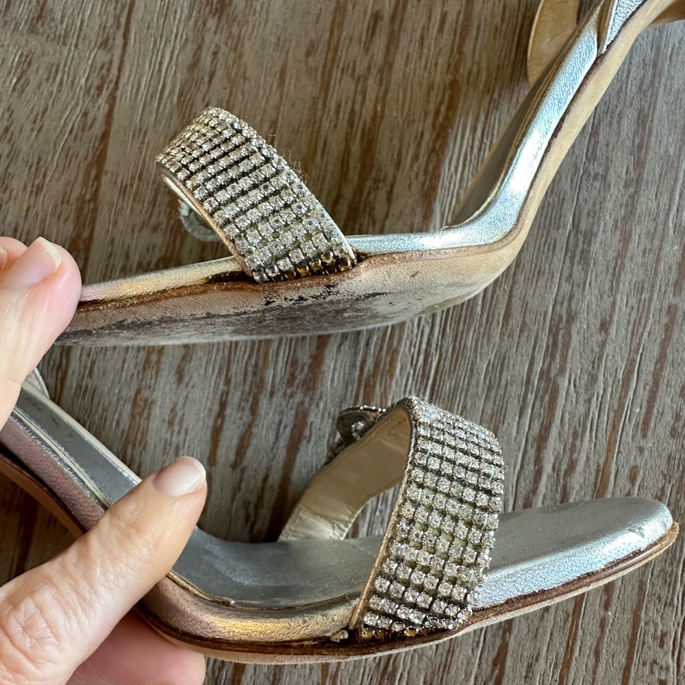 Jimmy Choo Tabatha 39 silver sling back heels GUC - Picture 5 of 15